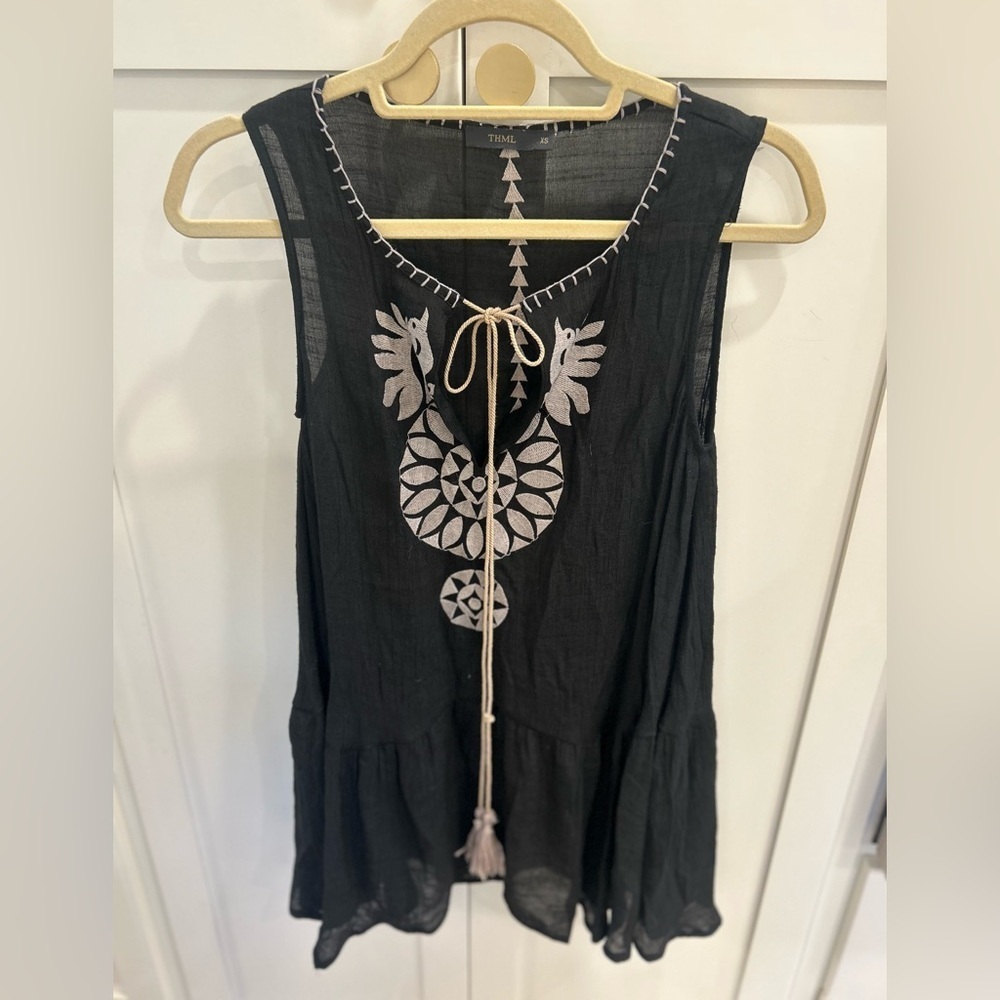 THML Summer Dress XS Or Coverup! Light Weight Beautiful Pattern